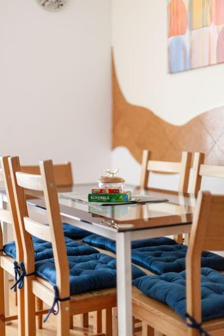 Spacious Retreat 2-Bed In Popular Camden Town Londra Dış mekan fotoğraf